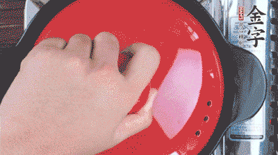 加香菇燉10分鐘后。