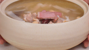 出鍋前5分鐘加鹽調(diào)味。