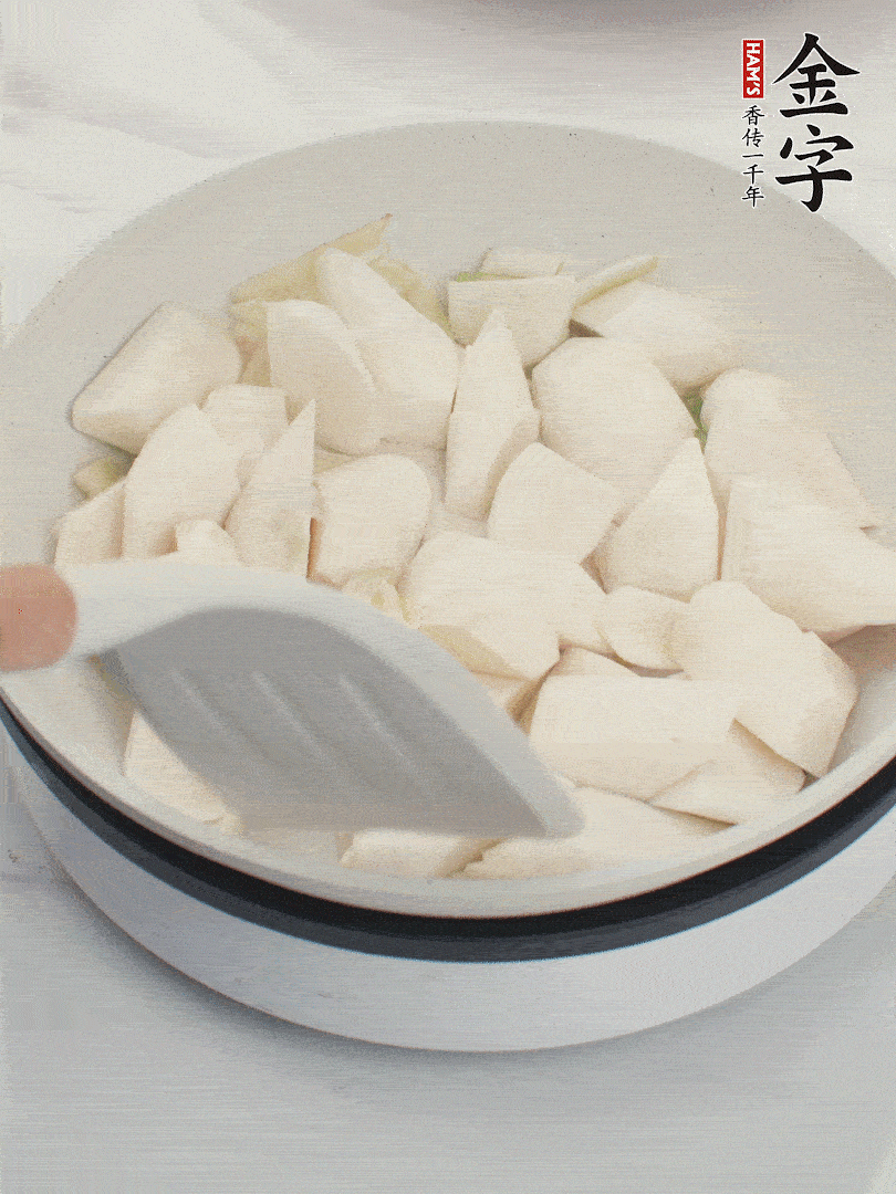 加茭白煸炒。